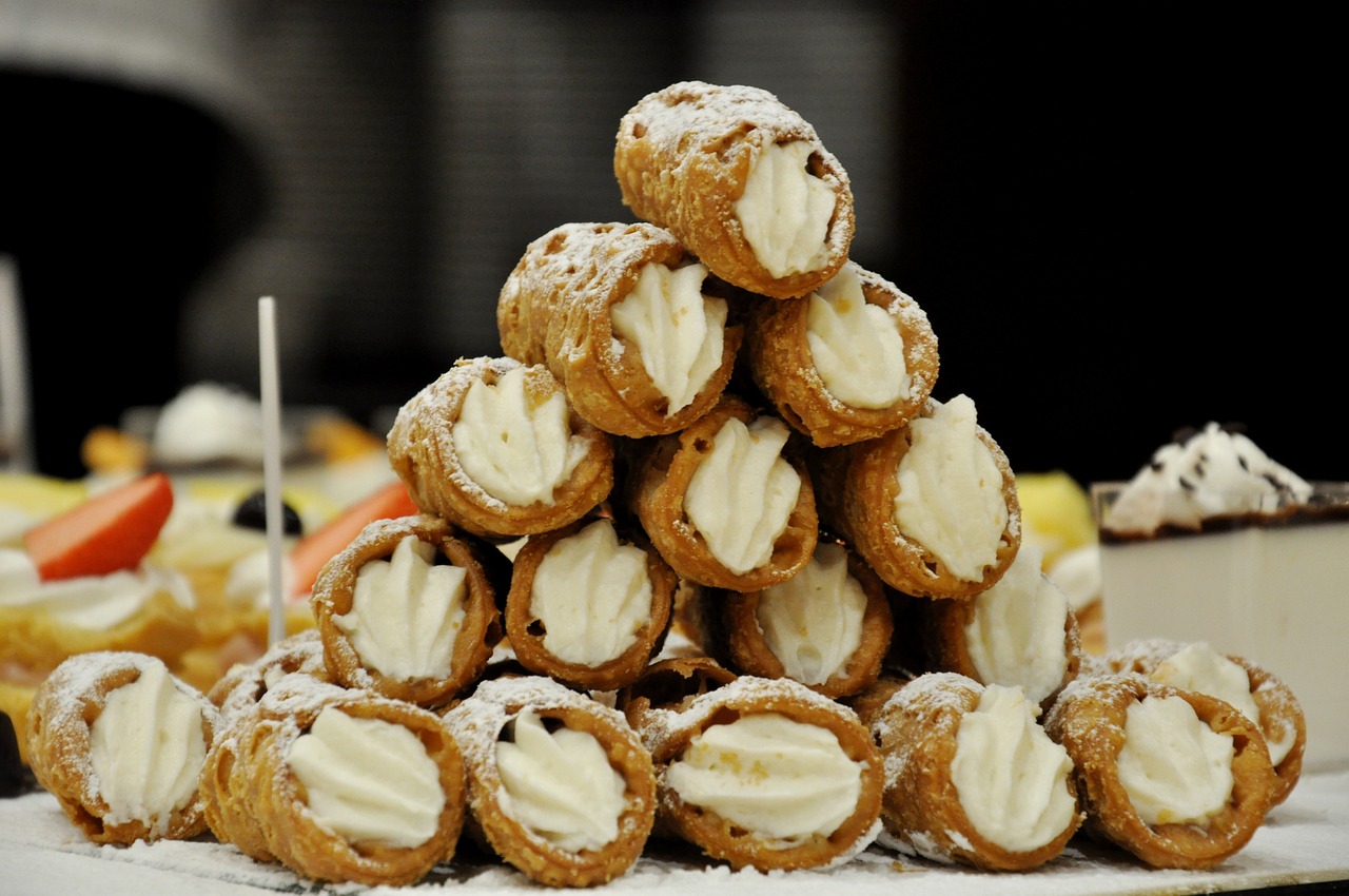 sicilian cannoli, sweets, dessert
